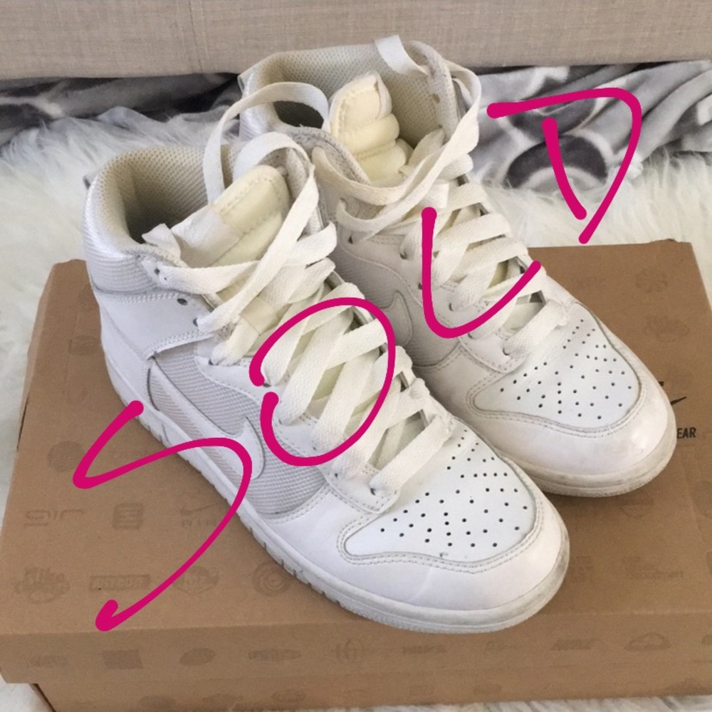 SOLD!! Nike Women’s Dunk High